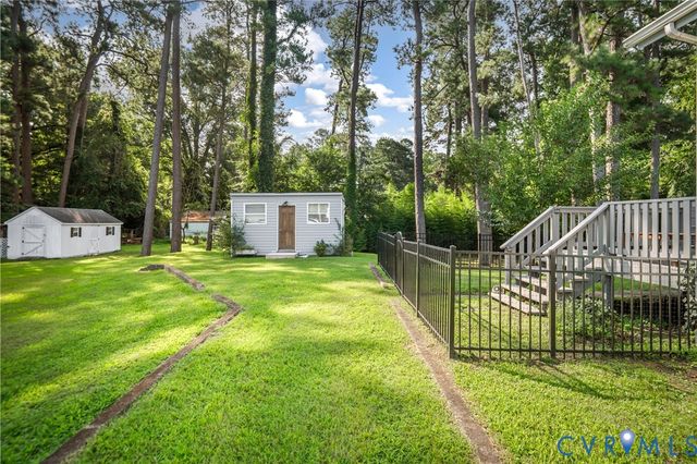 305 Bradsher Ave, Colonial Heights, VA 23834