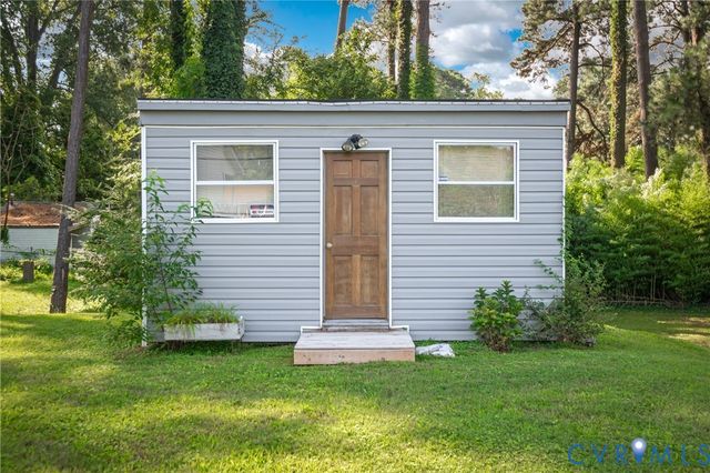 305 Bradsher Ave, Colonial Heights, VA 23834