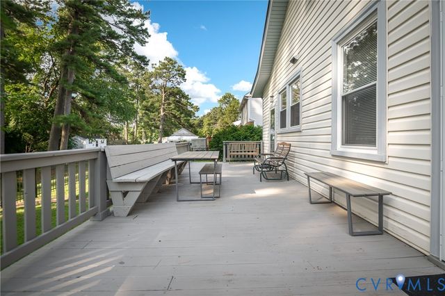 305 Bradsher Ave, Colonial Heights, VA 23834
