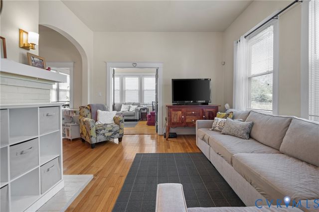 305 Bradsher Ave, Colonial Heights, VA 23834