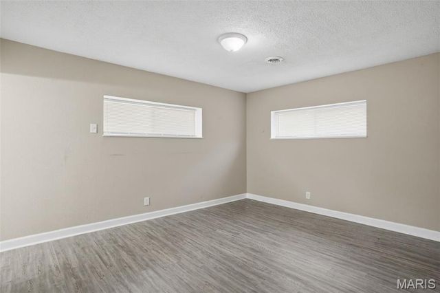1129 Haley Avenue, St Louis, MO 63121