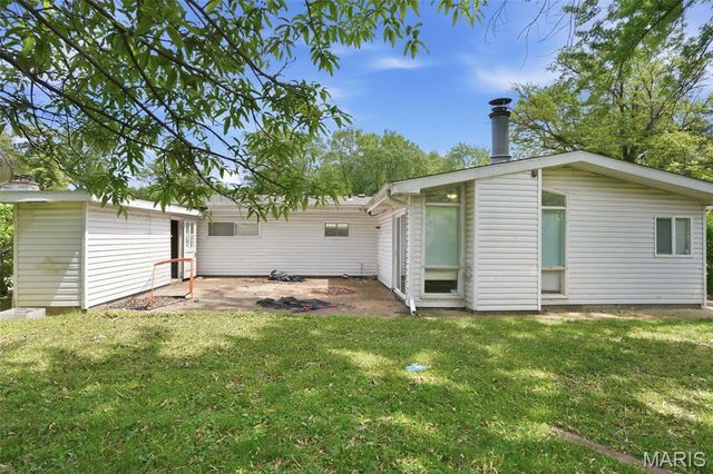 1129 Haley Avenue, St Louis, MO 63121