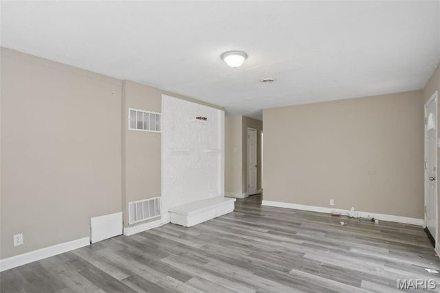 1129 Haley Avenue, St Louis, MO 63121
