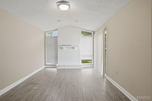 1129 Haley Avenue, St Louis, MO 63121