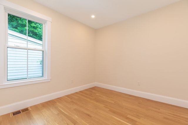 43 Taft Ave, Newton, MA 02465