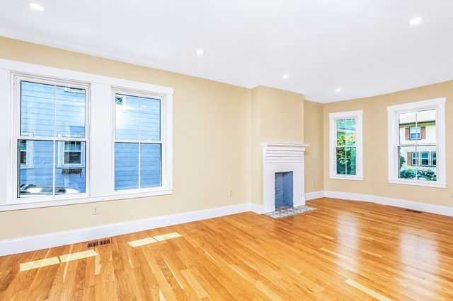 43 Taft Ave, Newton, MA 02465