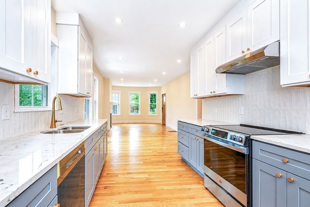 43 Taft Ave, Newton, MA 02465