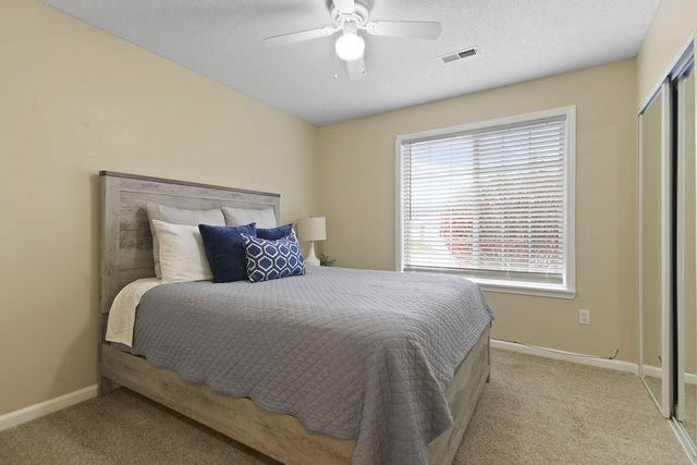 811 BOULDER DR, Columbia, MO 65201