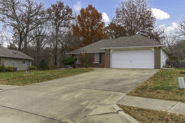 811 BOULDER DR, Columbia, MO 65201