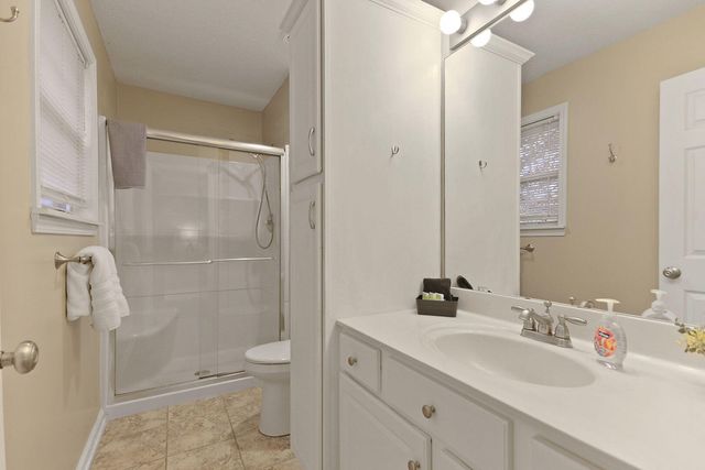 811 BOULDER DR, Columbia, MO 65201