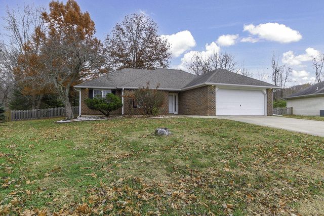 811 BOULDER DR, Columbia, MO 65201