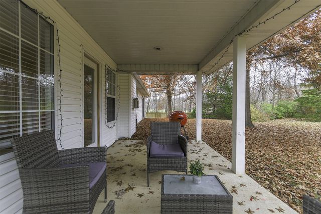 811 BOULDER DR, Columbia, MO 65201