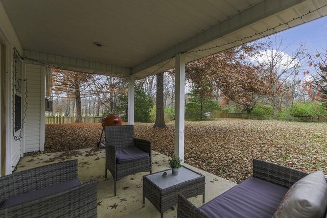 811 BOULDER DR, Columbia, MO 65201