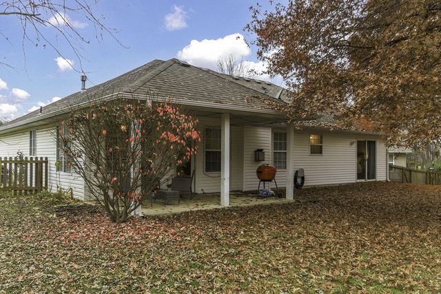 811 BOULDER DR, Columbia, MO 65201