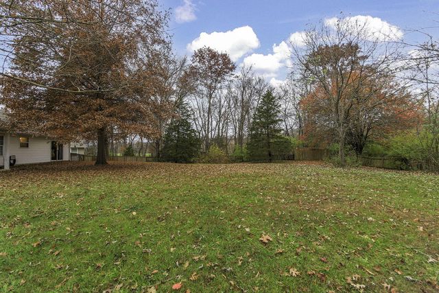 811 BOULDER DR, Columbia, MO 65201