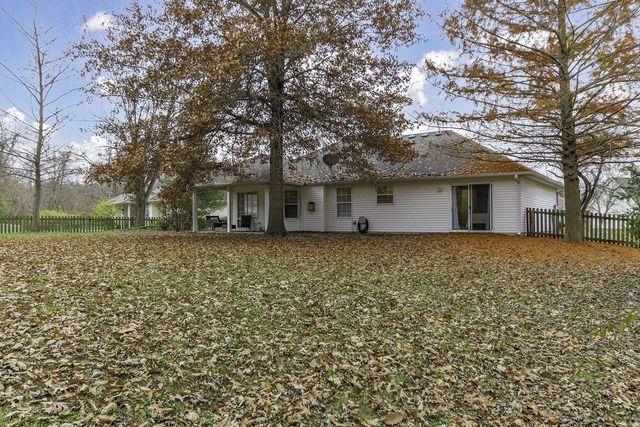 811 BOULDER DR, Columbia, MO 65201