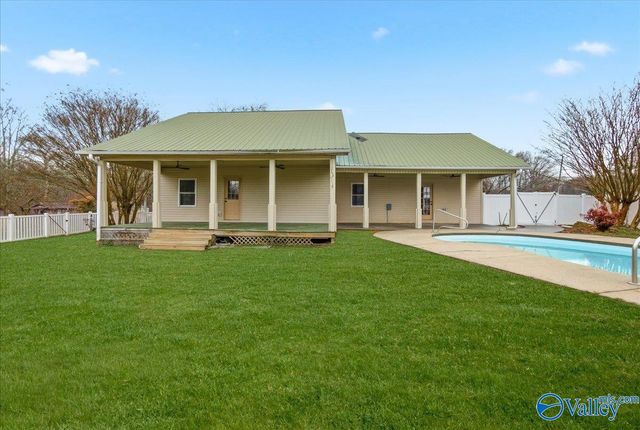 141 Old Silo Road, Laceys Spring, AL 35754