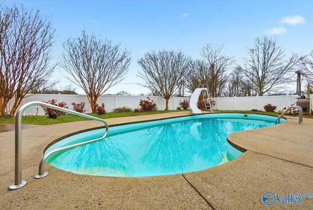 141 Old Silo Road, Laceys Spring, AL 35754