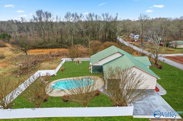 141 Old Silo Road, Laceys Spring, AL 35754