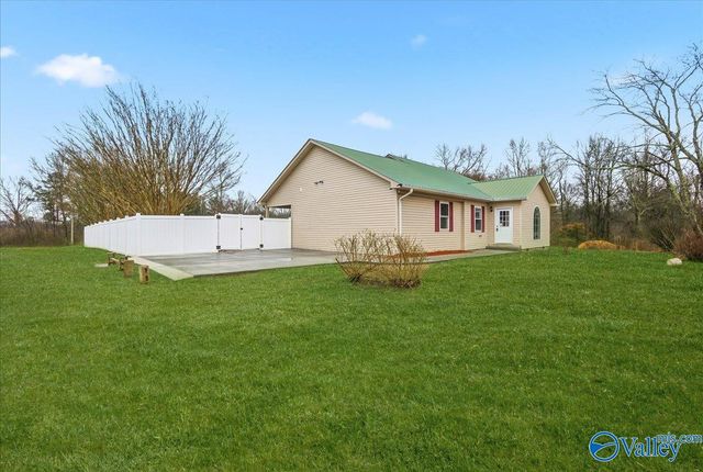 141 Old Silo Road, Laceys Spring, AL 35754