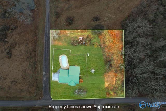 141 Old Silo Road, Laceys Spring, AL 35754