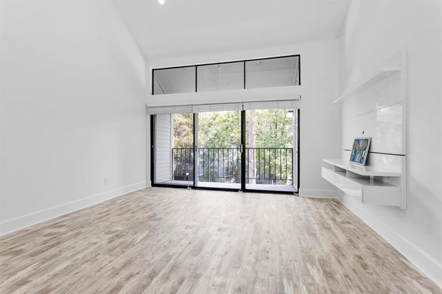 12500 Melville Drive 325c, Montgomery, TX 77356