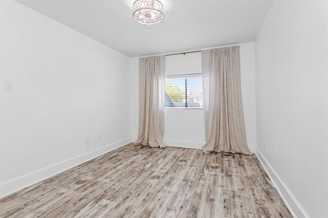 12500 Melville Drive 325c, Montgomery, TX 77356