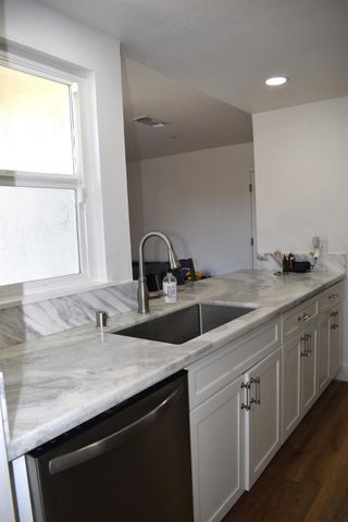 6844 Sandrock Way, Sacramento, CA 95828