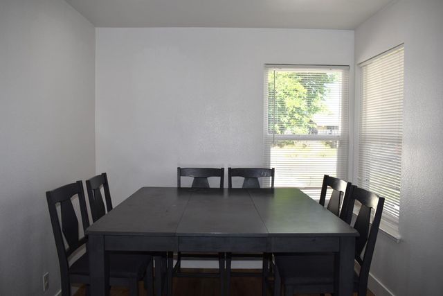 6844 Sandrock Way, Sacramento, CA 95828