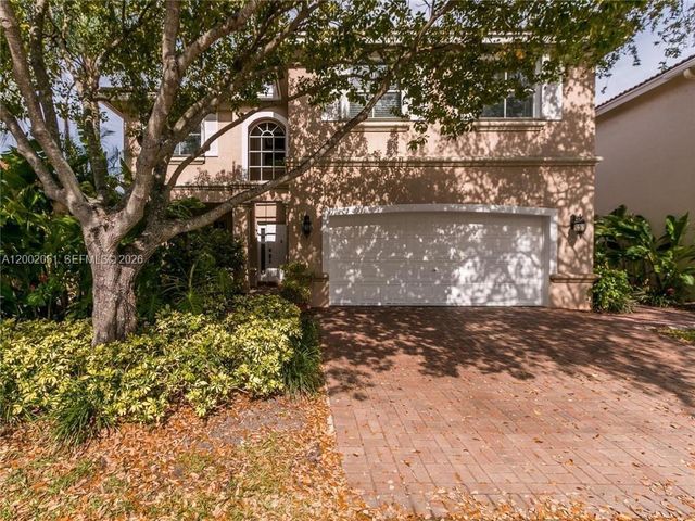 1590 Seagrape Way, Hollywood, FL 33019