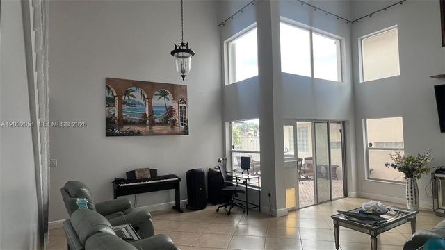 1590 Seagrape Way, Hollywood, FL 33019