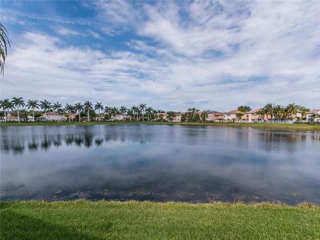 1590 Seagrape Way, Hollywood, FL 33019