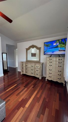 1590 Seagrape Way, Hollywood, FL 33019