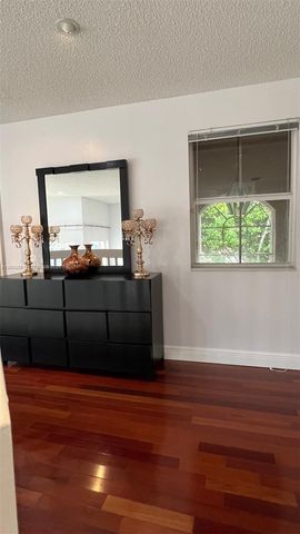 1590 Seagrape Way, Hollywood, FL 33019