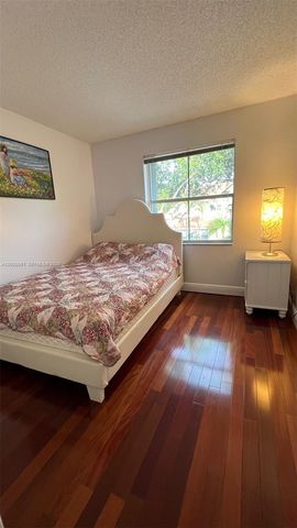 1590 Seagrape Way, Hollywood, FL 33019