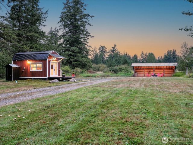 5175 Everson Goshen Road, Bellingham, WA 98226