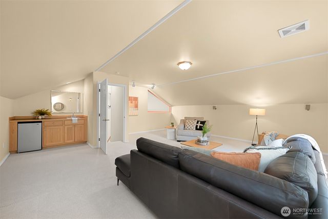 5175 Everson Goshen Road, Bellingham, WA 98226