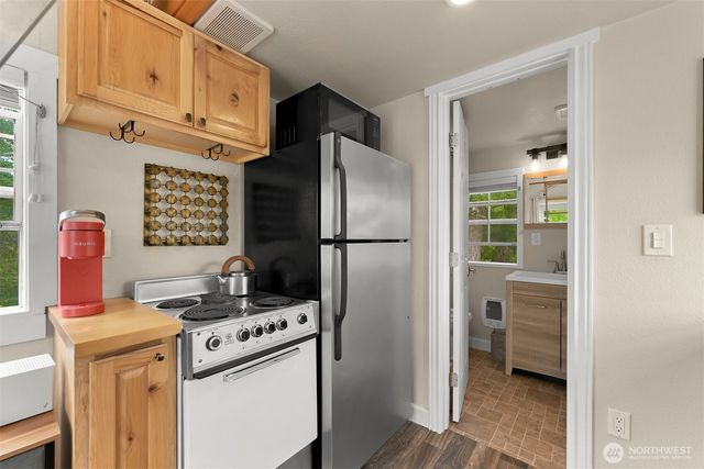 5175 Everson Goshen Road, Bellingham, WA 98226