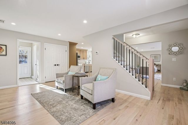 24 Arapaho Trl, Sparta Twp., NJ 07871