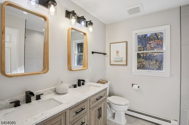 24 Arapaho Trl, Sparta Twp., NJ 07871