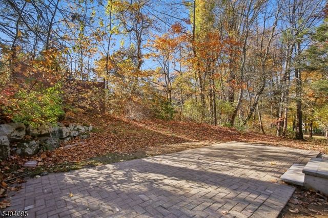 24 Arapaho Trl, Sparta Twp., NJ 07871