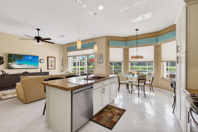 7854 Stanza Street, Boynton Beach, FL 33437