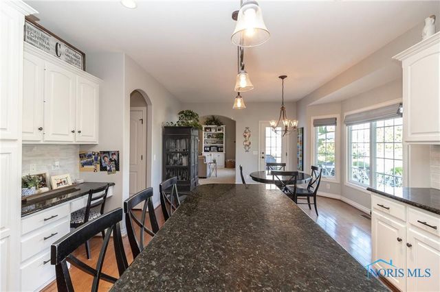 5821 Sweetgum Drive, Monclova, OH 43542