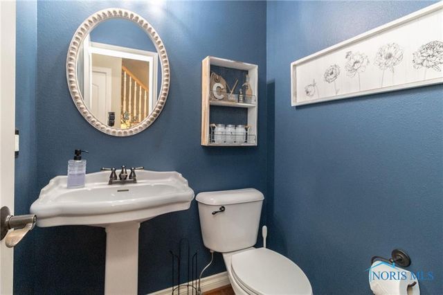 5821 Sweetgum Drive, Monclova, OH 43542