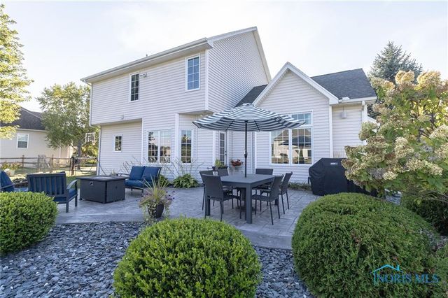 5821 Sweetgum Drive, Monclova, OH 43542