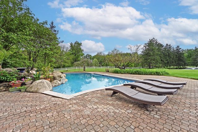 675 Hobby Horse Lane, Miami Twp, OH 45150