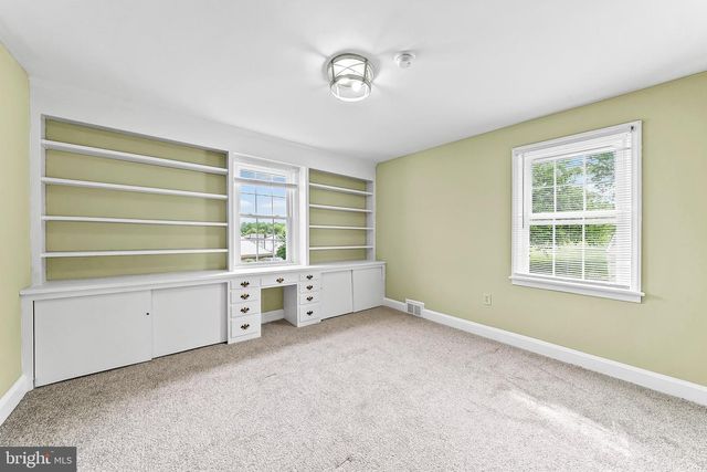 253 N GUERNSEY RD, West Grove, PA 19390