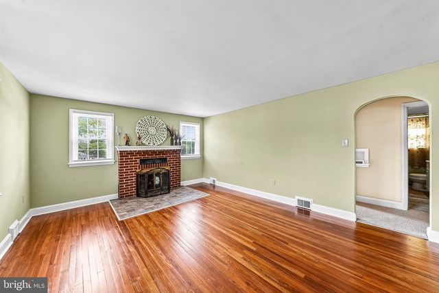 253 N GUERNSEY RD, West Grove, PA 19390