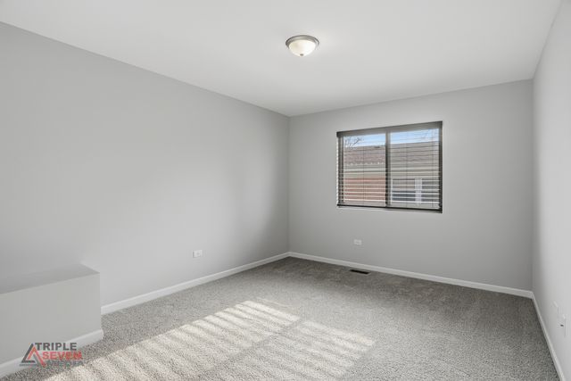 14528 Kolin Avenue, Midlothian, IL 60445