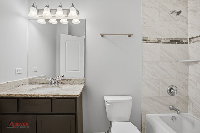 14528 Kolin Avenue, Midlothian, IL 60445